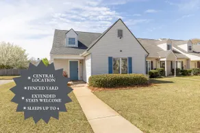 Central 2BR/2BA | Pet Friendly | Fenced Yard - Image 4