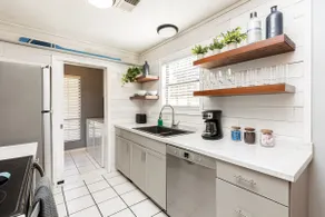Lovely waterfront 3BR | Pet Friendly | Near RAFB - Image 3