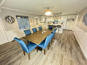 Large Lake House, Game Room, 4 Bedrooms, Near Lake - Image 5