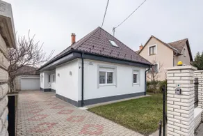 Free Parking - Garden - Sauna - Comfy House - Image 5