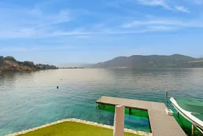 Stunning 4BR Lakefront - Dock - Balcony - Image 2