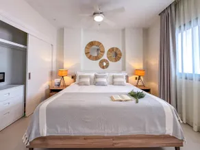 Incredibly Beautiful condo just steps to the beach - Image 5