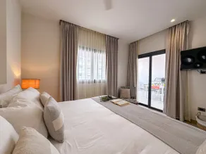 Incredibly Beautiful Condo Just Steps to the Beach - Image 2