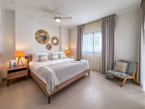 Incredibly Beautiful condo just steps to the beach - Image 4