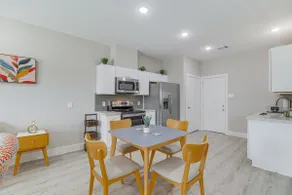 Easy Interstate Access: Quiet Houston Home! - Image 2