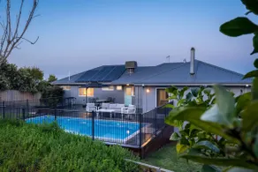 Summer house - Image 2