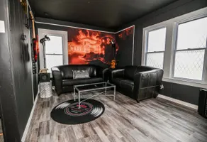 Rock n Roll Themed | Pet-Friendly | Near Rock Hall - Image 4