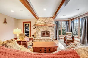 Luxury 4BR Mountainview Adirondacks - Image 3