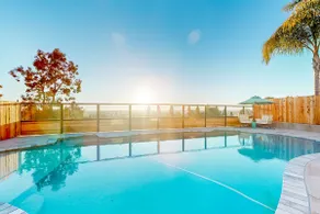 Dog-Friendly Home: Saltwater Pool, Fire Pit, Games - Image 2