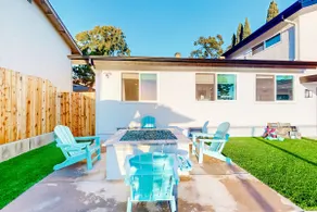 Dog-Friendly Home: Saltwater Pool, Fire Pit, Games - Image 3