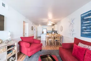 Recently Renovated Ocean view condo, small complex + Free Attraction Tickets! - Image 5