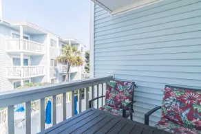 Recently Renovated Ocean view condo, small complex + Free Attraction Tickets! - Image 4