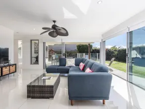 Casuarina Splendor - Luxurious 3 Bed with Pool - Image 2