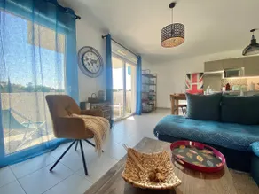 Bright apartment with balcony - Image 3