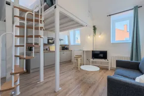 1 bedroom duplex apartment, with parking - Image 5