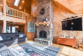 Spacious Howard Cabin with Wraparound Deck and Views - Image 5