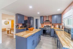 Cozy Family Haven in Sparks - Pet Friendly - Fenced Yard - Image 3