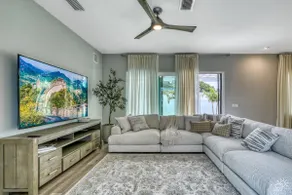 Siesta Key Modern Villa Retreat with Heated Pool & - Image 3