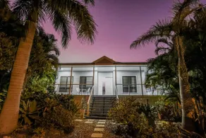Agnes Bliss • Luxe Coastal Retreat • Walk to Beach - Image 5
