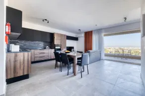 Trendy 2BR Apartment in Hal Ghaxaq - Image 4