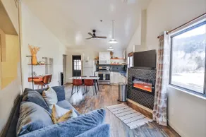 Cozy Cabin Retreat Near Zion with Sauna & hot tub. - Image 2