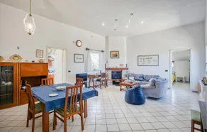 Beautiful home in Rosolini - Image 3