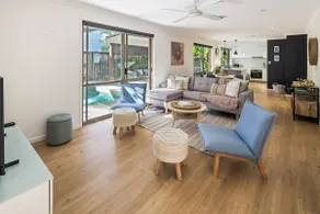Sandy Dunes Retreat, Dog-Friendly Wurtulla Home - Image 3