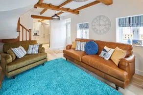 Host & Stay - The Snug - Image 5