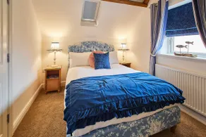 Host & Stay - The Snug - Image 4