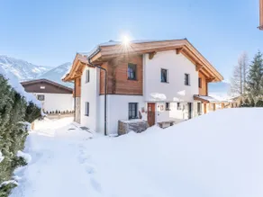 Chalet with wellness, garden and views - Image 5