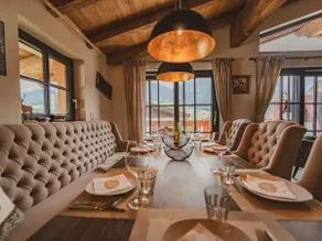 Chalet with wellness, garden and views - Image 2