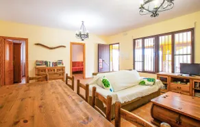 Gorgeous Home In Pozo De Los Palos - Image 5