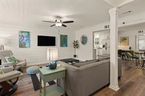 The Palm/Pet- Friendly - Image 2