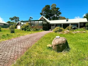 Coastal Cabin next to Bruny Island Ferry - Image 3
