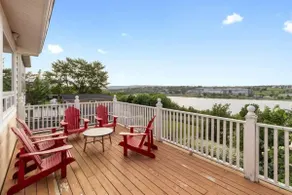 Forest House QV Lake View Parking - Image 2
