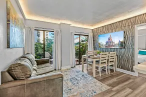 Exclusive Ground floor Apartment with Balcony - Image 5