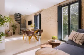 Luxurious Duplex - bathtub - 2D 2B over Casa Pilatos - Image 5