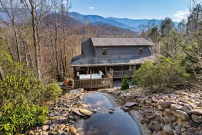 Luxury Cabin | Mega Spa, Arcade, Views, Fire Pit! - Image 5