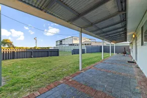 Sea Breeze A cosy 4/1 holiday home, just 300m from - Image 5