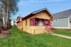 3BR perfectly located home with open layout & W/D - Image 2