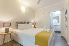 Ocean Palms Apartments - Image 3