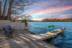 Hilltop Lakehouse | Views, Kayaks, Hot Tub, Pets - Image 3