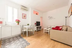 Madrid downtown Family accommodation by the season - Image 2