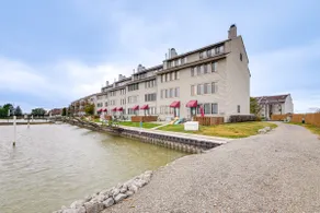 Lakefront Port Clinton Condo w/ Boat Dock & Slip! - Image 3