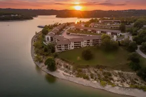 Sunset Lakeview 2BR Condo Stunning Views - Image 4