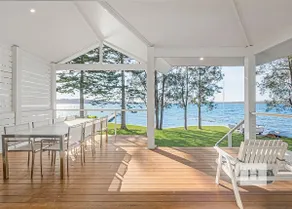 The Lakehouse Retreat - Image 2