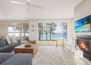 The Lakehouse Retreat - Image 3