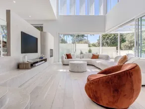 Luxury Mermaid Waters Holiday Home - Image 2