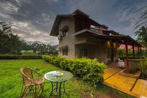 4A/C Bedrooms with attached baths and pvt Garden - Image 4