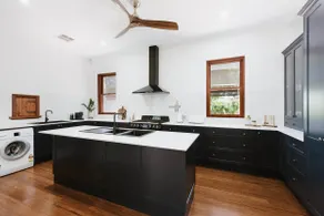 'Haylock' Luxe Country Charm in Mudgee's Centre - Image 5